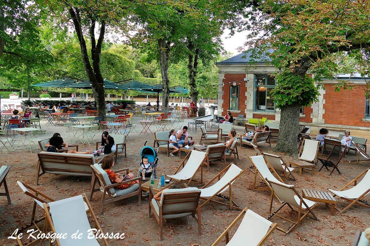 Les Jardins Du Clain Apartment Poitiers Exterior photo