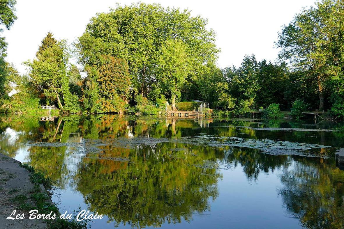 Les Jardins Du Clain Apartment Poitiers Exterior photo